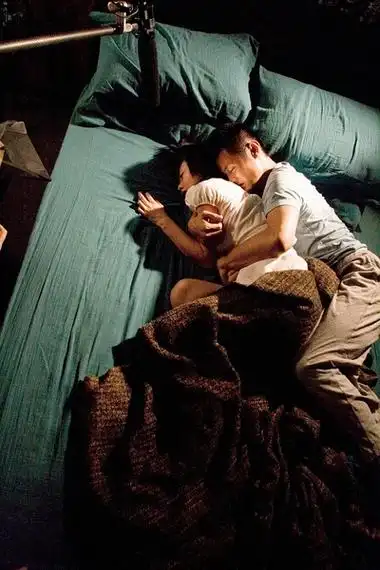 科幻冒险电影封面